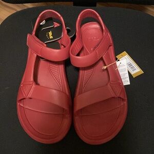 NWT TEVA Men’s Hurricane Drift Sandal.
